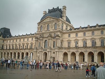louvre01.jpg (28321 oCg)